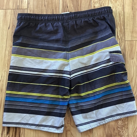 Laguna boys medium 1012 swim shorts black gray white and yellow - Picture 7 of 9